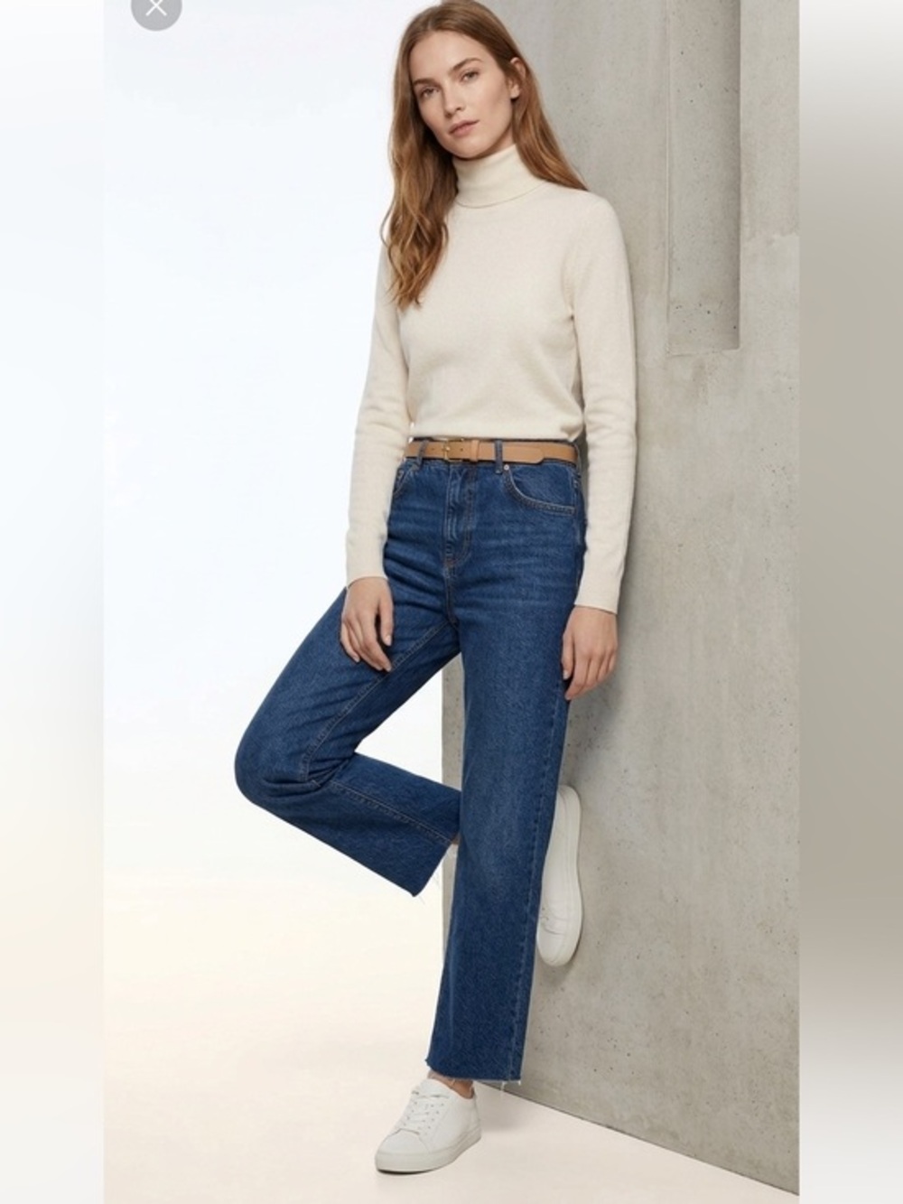 Zara Highrise Straight sales Mid Blue Jean Size 4 Cotton